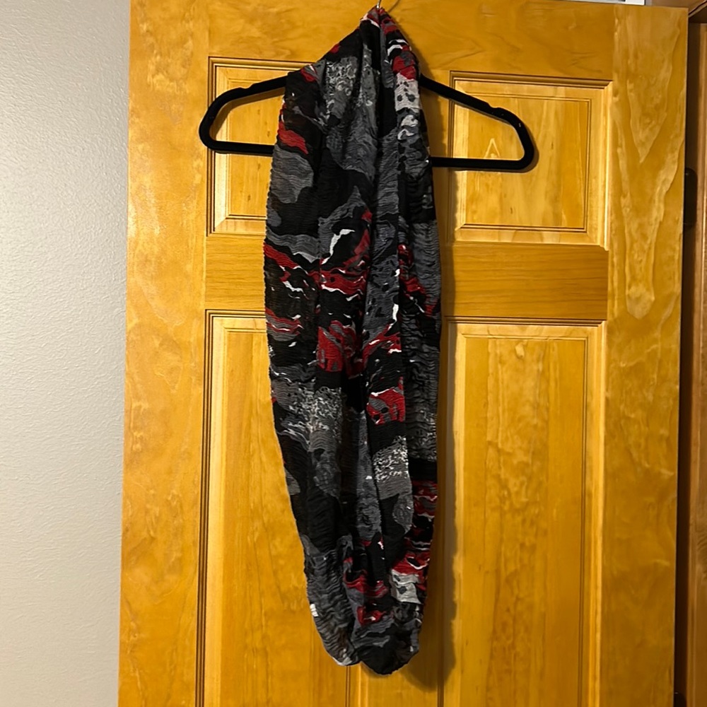Soft Infinity Scarf